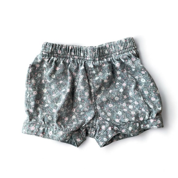 Tea Collection muted green floral print bubble bloomer shorts - size 2T - Picture 1 of 3